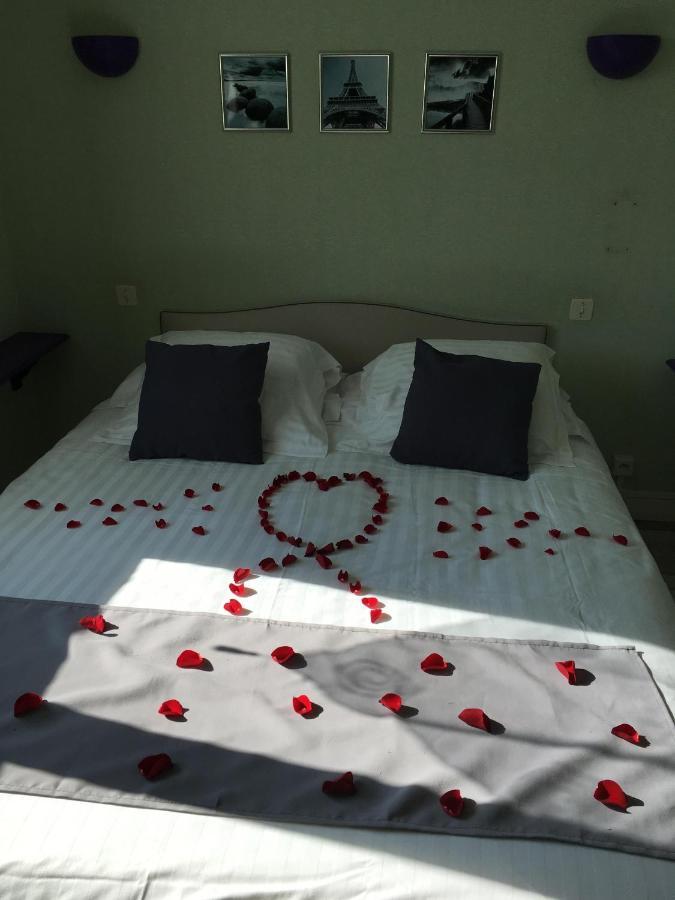 Fougères Hotel Le Flaubert מראה חיצוני תמונה