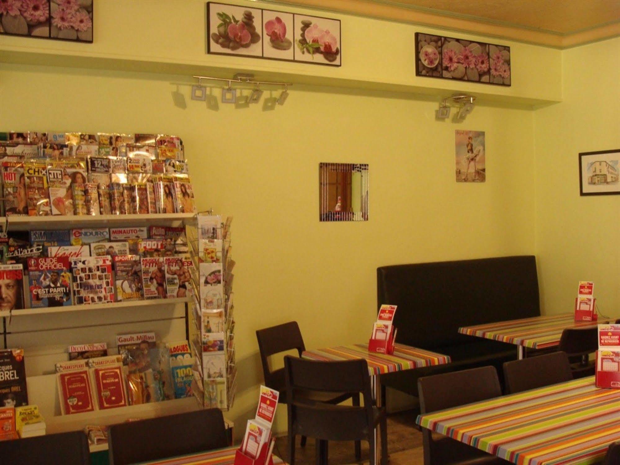 Fougères Hotel Le Flaubert מראה חיצוני תמונה