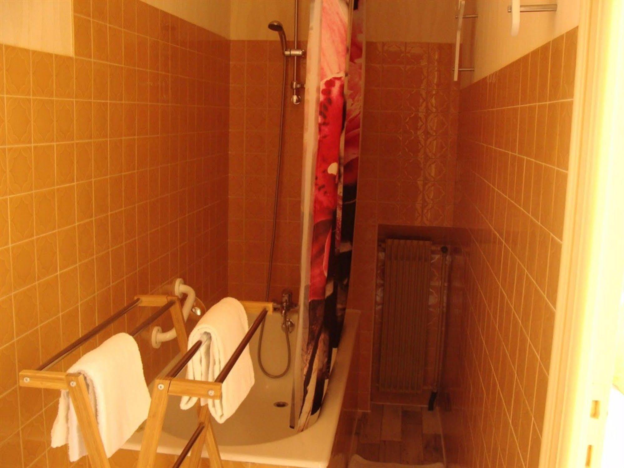 Fougères Hotel Le Flaubert מראה חיצוני תמונה